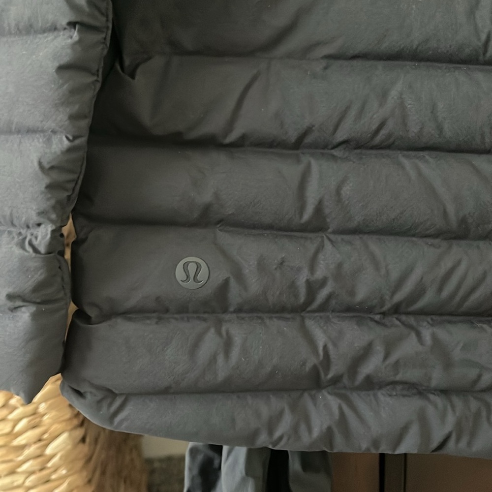 Lululemon Jacket - Picture 8 of 8